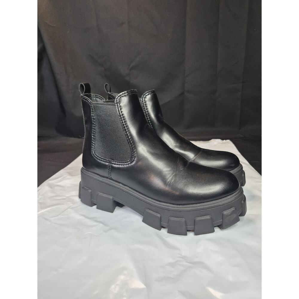 Circus by Sam Edelman Darielle Black Lug Sole Platform Chelsea Boots Sz 10 Woman - Picture 3 of 12